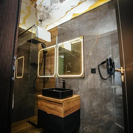 Fit Iii * Κλουζ-Ναπόκα